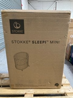 STOKKE SLEEPI MINI BABY COT: LOCATION - BR1