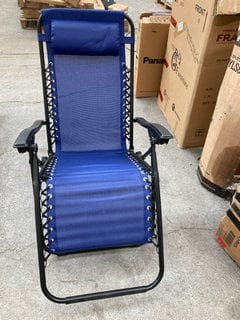 VOUNOT 1 PCS RELAX CHAIR IN BLUE: LOCATION - BR9