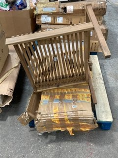 PALLET OF BED COMPONENTS TO INCLUDE OUTDOOR GARDEN ACCENT CHAIR (DAMAGEDD): LOCATION - A7 (KERBSIDE PALLET DELIVERY)