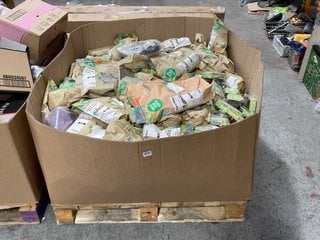 PALLET OF ASSORTED CONSUMABLES TO INCLUDE QTY OF WHOLE EARTH 2KG SESAME SEEDS UNHULLED - BBE: 04.12.2024: LOCATION - A7 (KERBSIDE PALLET DELIVERY)