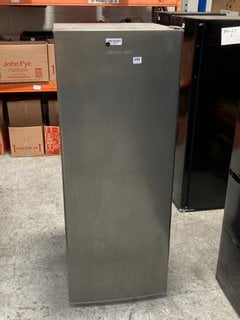 COOKOLOGY TALL FREESTANDING FREEZER 168L CAPACITY IN GREY - RRP £299: LOCATION - A8