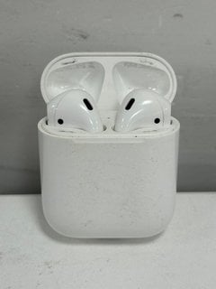 APPLE AIRPODS EARBUDS IN WHITE: MODEL NO A1602, A2031, A2032 [JPTM126312]