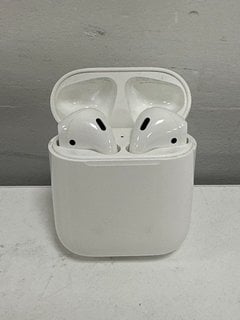 APPLE AIRPODS EARBUDS IN WHITE: MODEL NO A1602, A1523, A1722 [JPTM126286]. 2X APPLE EARPODS EARBUDS IN WHITE (1X 3.5MM HEADPHONE PLUG & 1X LIGHTNING CONNECTOR) [JPTM126296]