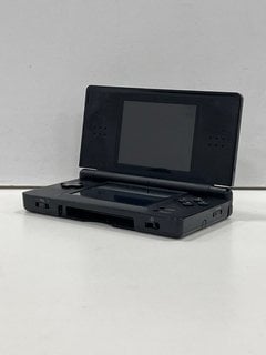 NINTENDO DS LITE GAMES CONSOLE IN BLACK: MODEL NO USG-001 (UNIT ONLY) [JPTM125953]