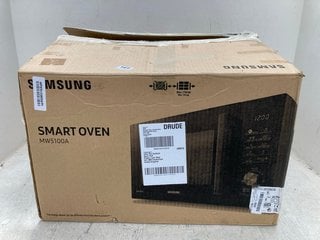 SAMSUNG SMART OVEN MICROWAVE IN BLACK - MODEL: MW5100A: LOCATION - D7