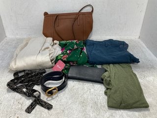 QTY OF ASSORTED JOHN LEWIS & PARTNERS WOMENS CLOTHING IN VARIOUS SIZES TO INCLUDE RALPH LAUREN HANDBAG IN BROWN: LOCATION - D11