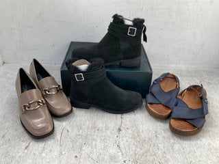 3 X ASSORTED WOMENS SHOES TO INCLUDE LOXTON ANKLE BOOTS IN BLACK - UK SIZE: 7: LOCATION - D14