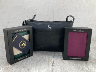 3 X ASSORTED WOMEN'S ACCESSORIES TO INCLUDE ASHWOOD LUXURY LEATHER CROSSBODY BAG IN BLACK: LOCATION - D14