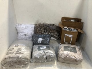 QTY OF ASSORTED THROWS O INCLUDE/BEDDING ITEMS TO INCLUDE COZEE HOME SUPER SOFT DOUBLE SHEET SET IN BEIGE: LOCATION - D15