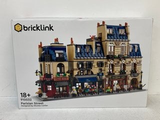 LEGO BRICKLINK PARISAN STREET MODEL: 910032 RRP - £163: LOCATION - BOOTH