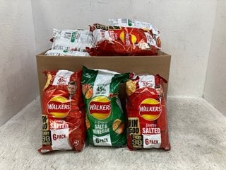 QTY OF ASSORTED CRISPS TO INCLUDE WALKER READY SALTED 6 PACK BBE- 10/24 & WALKERS SALT AND VINEGAR 6 PACK BBE - 10/24: LOCATION - C12