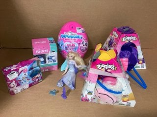 QTY OF ASSORTED KIDS TOYS TO INCLUDE DISNEY STITCH LIGHT: LOCATION - A18