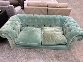 CONTEMPORARY CHESTERFIELD STYLE LARGE 3 SEATER SOFA IN MINT GREEN PLUSH VELVET: LOCATION - B8