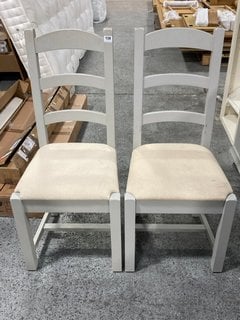 COTSWOLD FURNITURE PAIR OF SLAT BACK STYLE DINING CHAIRS IN LIGHT GREY AND NATURAL FABRIC FINISH: LOCATION - B8