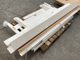 PALLET OF ASSORTED INCOMPLETE COTSWOLD FURNITURE BED FRAME COMPONENTS IN WHITE AND GREY FINISHES: LOCATION - C8 (KERBSIDE PALLET DELIVERY)