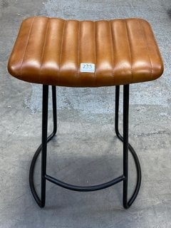 NARWANA RIBBED LEATHER STOOL - AGED TAN - SMALL - RRP £195: LOCATION - C2