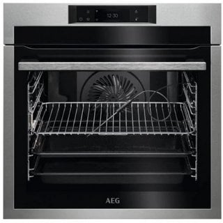 AEG BUILT IN SINGLE ELECTRIC OVEN: MODEL BPE748380M - RRP £557: LOCATION - B6