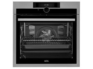 AEG BUILT IN SINGLE ELECTRIC OVEN: MODEL BPE842720M - RRP £949: LOCATION - B6