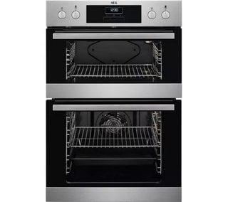 AEG BUILT IN DOUBLE ELECTRIC OVEN: MODEL DEB331010M - RRP £499: LOCATION - B6