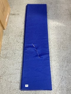 LARGE FOLD OUT FLOOR MAT IN BLUE FABRIC: LOCATION - BR1