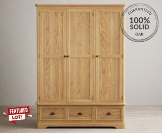 CAMBRIDGE/BYFORD/BRIDSTOW NATURAL SOLID OAK TRIPLE WARDROBE - RRP £1299: LOCATION - B3