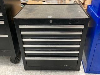 6 DRAWER TOOL CHEST IN BLACK: LOCATION - A6