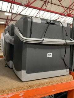 3 X 24L ELECTRIC COOL BOXES: LOCATION - BR7