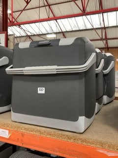 3 X 24L ELECTRIC COOL BOXES: LOCATION - BR7