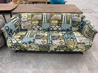 CALIFORNIA 2.5 SEATER CONTEMPORARY STYLE FABRIC SOFA IN MULTI DESIGN: LOCATION - B7