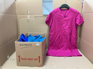 QTY OF ASSORTED WOMENS CLOTHING TO INCLUDE ANNE WEYBURN TEE IN PINK - SIZES INCLUDE 12, 14, 16: LOCATION - BR11