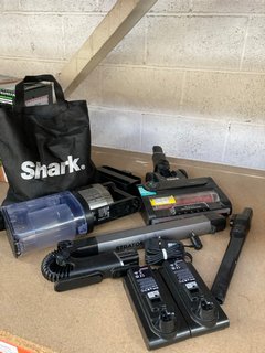 SHARK STRATOS CORDLESS VACUUM CLEANER - RRP £349: LOCATION - AR9