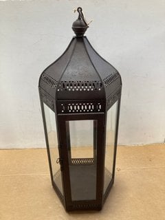 SHALENA LANTERN - RUST - RRP £180: LOCATION - CR2