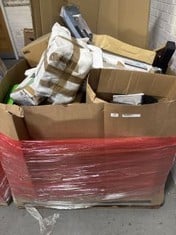 PALLET OF ASSORTED TECH TO INCLUDE EARBUDS . (WITH BOX AND UNIT ONLY) [JPTC71833] (KERBSIDE PALLET DELIVERY)