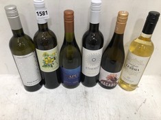 12 X BOTTLES OF ASSORTED WHITE WINE TO INCLUDE ZIGA-ZAGA MACABEO 2022 13% 750ML (18+ PROOF OF ID) (COLLECTION DAYS MONDAY 28TH OCTOBER - WEDNESDAY 30TH OCTOBER 9AM TO 4PM)