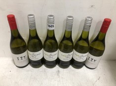 12 X BOTTLES OF ASSORTED WHITE WINE TO INCLUDE THE GOOSEBERRY BUSH COLOMBARD SAUVIGNON BLANC 10.5% 750ML (18+ PROOF OF ID) (COLLECTION DAYS MONDAY 28TH OCTOBER - WEDNESDAY 30TH OCTOBER 9AM TO 4PM)