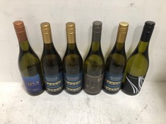 12 X BOTTLES OF ASSORTED WHITE WINE TO INCLUDE BETWEEN BRIDGES SAUVIGNON BLANC 11.5% 750ML (18+ PROOF OF ID) (COLLECTION DAYS MONDAY 28TH OCTOBER - WEDNESDAY 30TH OCTOBER 9AM TO 4PM)