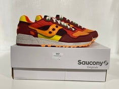 SAUCONY SHADOW 5000 TRAINERS IN COLOUR MULTI IN UK SIZE 9-RRP £110