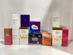 BOX OF ASSORTED PERFUMES TO INCLUDE ARIANA GRANDE CLOUD PERFUME 30ML