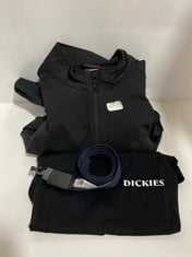 3 X BRANDED ADULTS CLOTHING ITEMS TO INCLUDE DICKIES M CORE SOFTSHELL JACKET IN BLACK IN SIZE XL