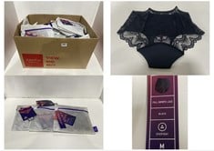 79 X ASSORTED SANITARY ITEMS TO INCLUDE JUST IN CASE FULL BRIEF LACE BLACK PERIOD PANTS SIZE MEDIUM