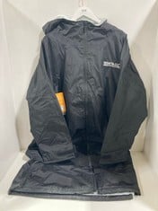 REGATTA GREAT OUTDOOR HYDRAFORT ACTIVE PERFORMANCE ADULT WATERPROOF ROBE IN BLACK - SIZE L/XL