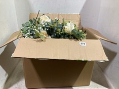 BOX OF ARTIFICIAL FLOWERS IN WHITE/GREEN