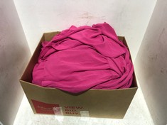 BOX OF ASSORTED WOMEN'S DRESSES TO INCLUDE LILAC ROSE DRESS SIZE SMALL