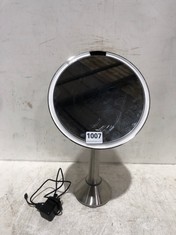 LED MAKEUP MIRROR IN SILVER