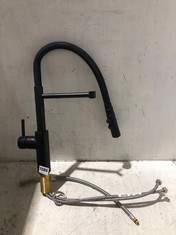 BLACK KITCHEN TAP