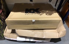 3 X ASSORTED BIKE WHEELS TO INCLUDE KX 700C WHEEL