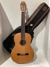 ORTEGA GUITARS LEFT HAND CLASSICAL GUITAR NATURAL - MODEL NO. R131L