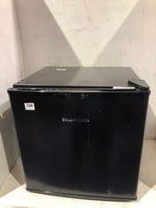 RUSSELL HOBBS TABLE TOP MINI FRIDGE IN BLACK RHTTFZOE1B