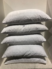 5 X ASSORTED PILLOWS TO INCLUDE HOTEL GRAND WHITE PILLOW