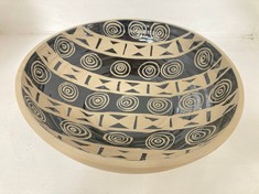 6 X STONE THE CROWS LARGE ROUND BOWL - (H) 12 X (W) 39 X (D) 39 CM - TOTAL RRP £390